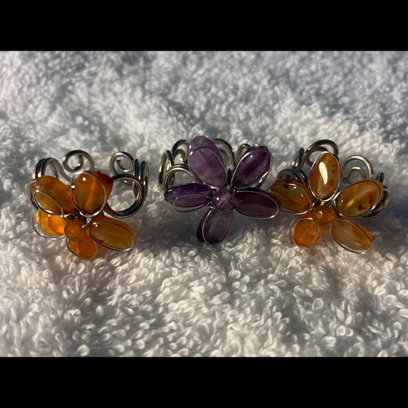 Ring - Picture 2 of 3